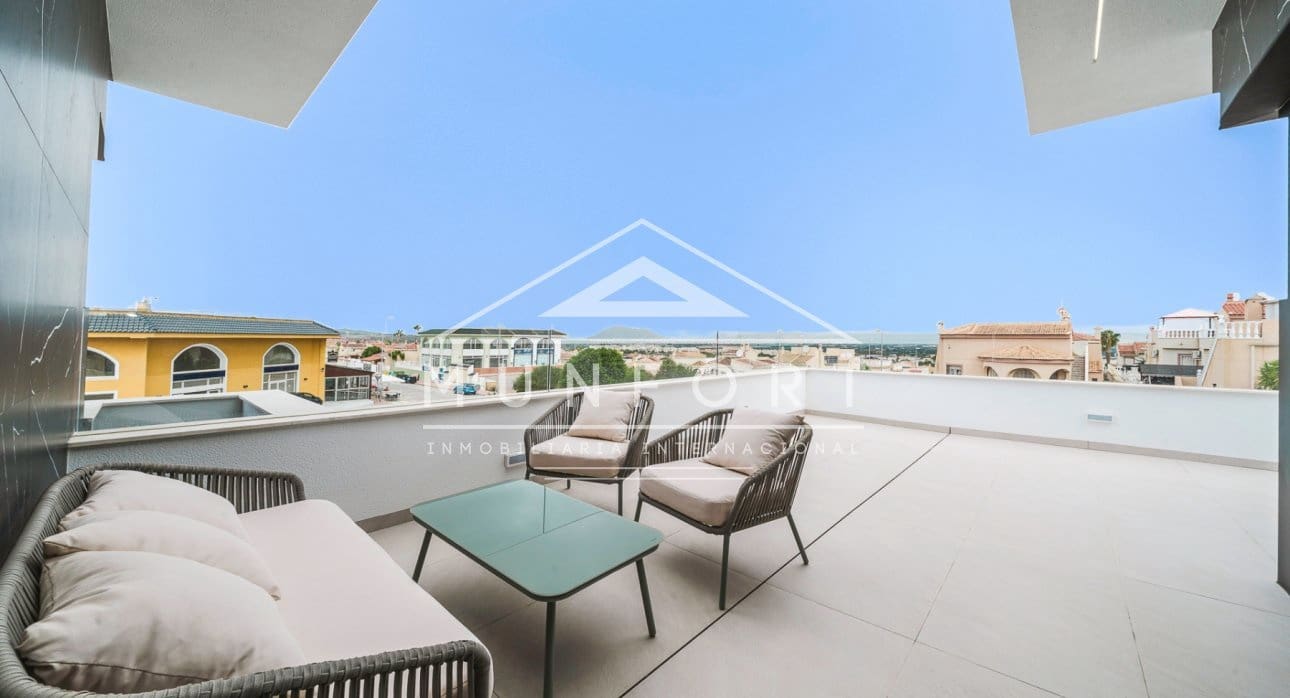 3 Zimmer Villa zu verkaufen in Rojales mit Pool - 549.000 € (Ref: 8379003)