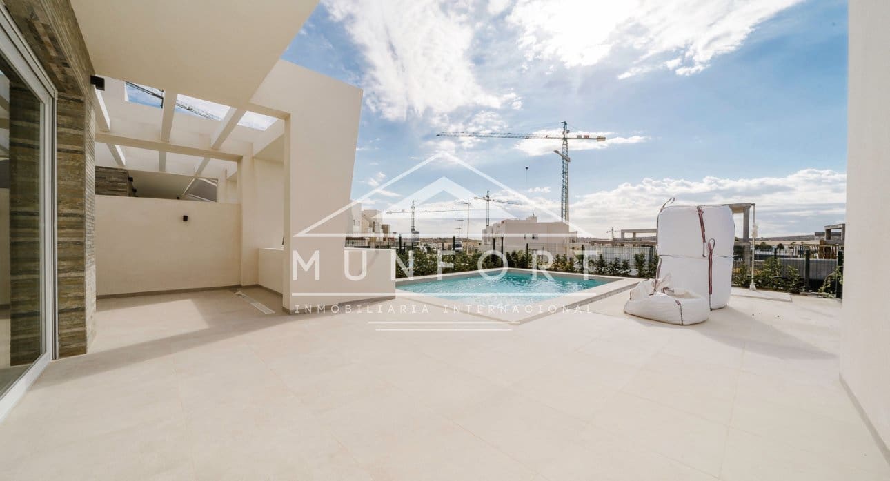 3 bedroom Villa for sale in Algorfa with pool - € 552,000 (Ref: 8379007)