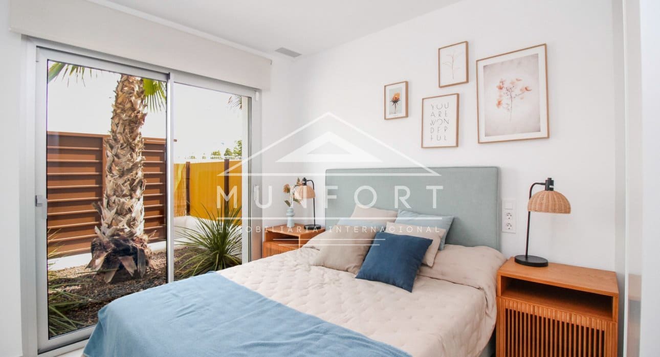 3 bedroom Villa for sale in Los Alcazares with pool - € 399,900 (Ref: 8396062)