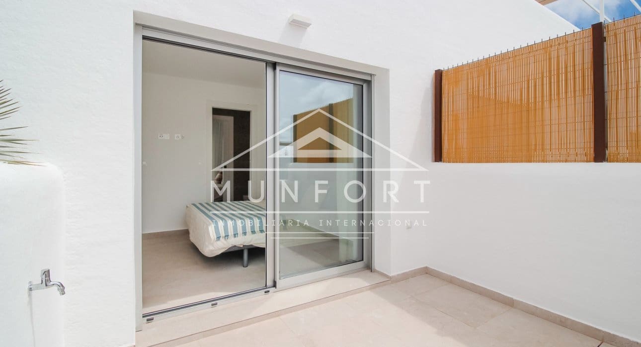 3 bedroom Villa for sale in Los Alcazares with pool - € 399,900 (Ref: 8396062)