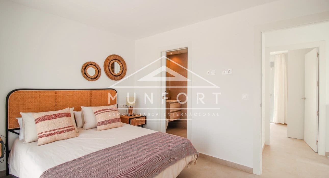 3 bedroom Villa for sale in Los Alcazares with pool - € 399,900 (Ref: 8396062)