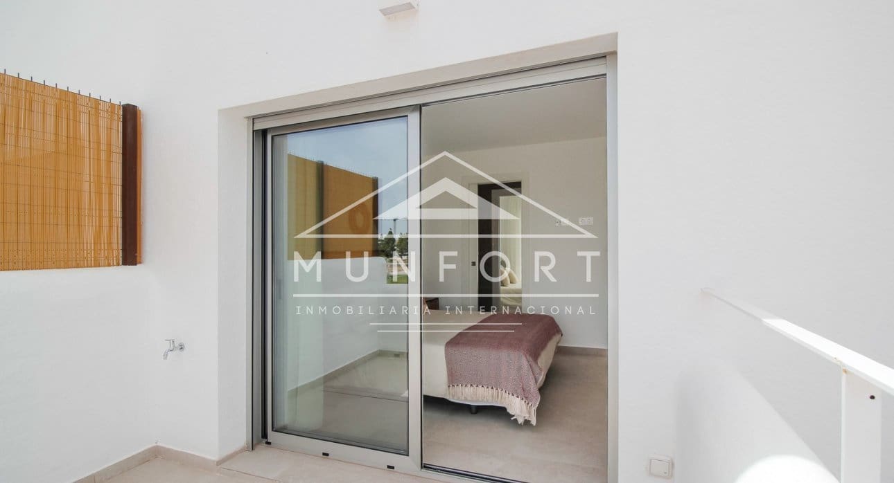 3 bedroom Villa for sale in Los Alcazares with pool - € 399,900 (Ref: 8396062)