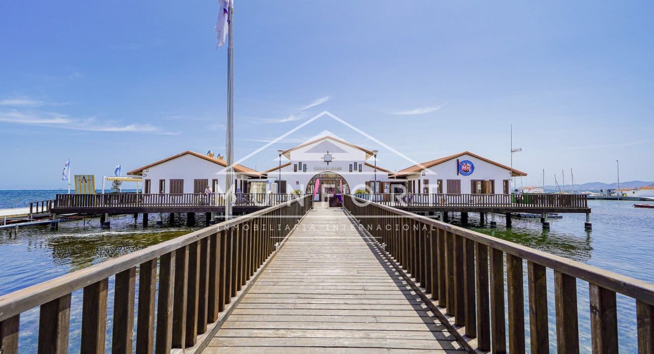 3 bedroom Villa for sale in Los Alcazares with pool - € 399,900 (Ref: 8396062)