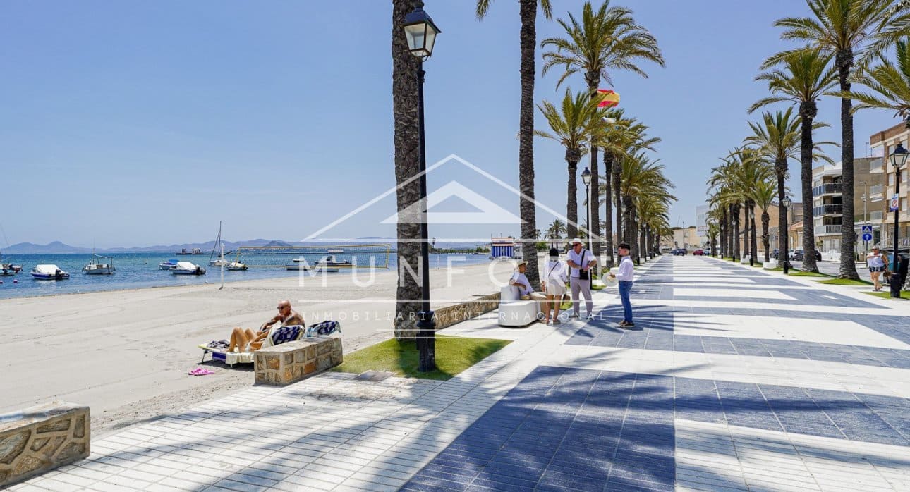 3 bedroom Villa for sale in Los Alcazares with pool - € 399,900 (Ref: 8396062)