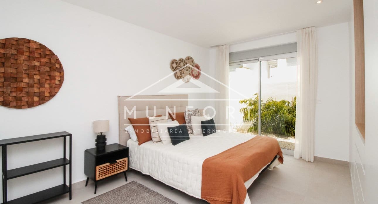 3 makuuhuone Huvila myytävänä paikassa Los Alcazares mukana uima-altaan - 499 900 € (Ref: 8396063)