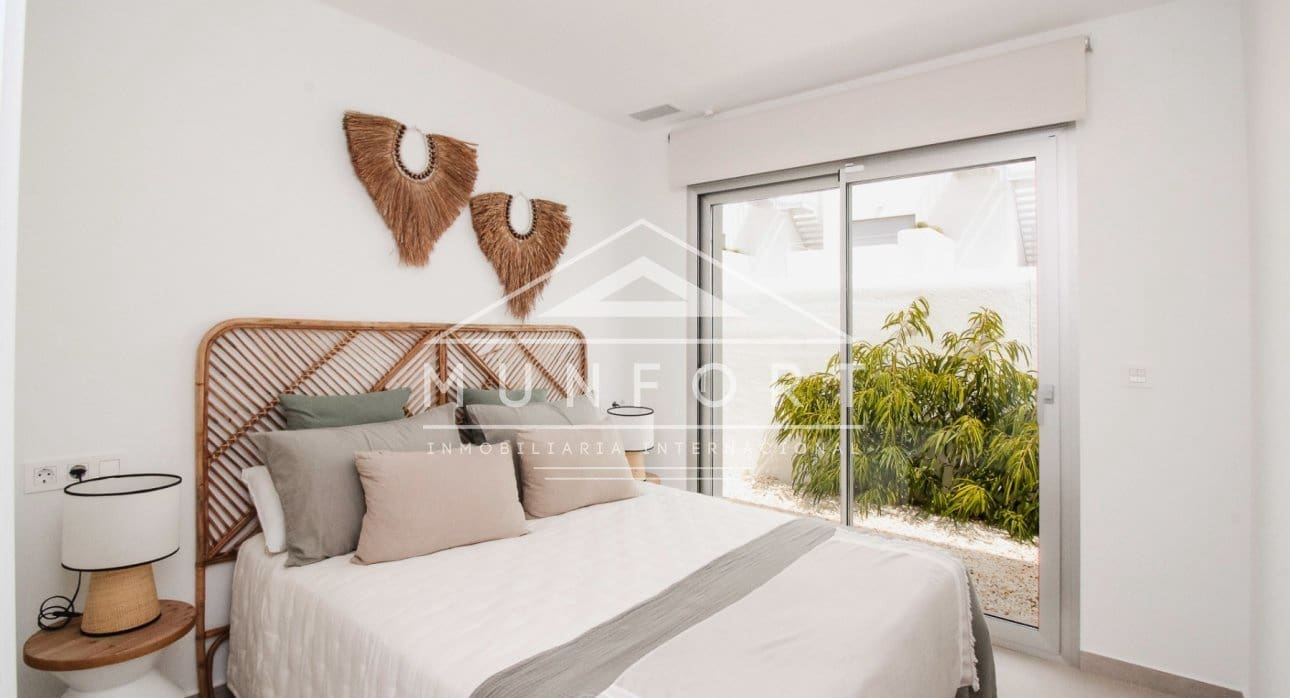 3 makuuhuone Huvila myytävänä paikassa Los Alcazares mukana uima-altaan - 499 900 € (Ref: 8396063)