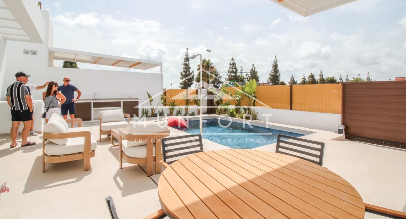 3 makuuhuone Huvila myytävänä paikassa Los Alcazares mukana uima-altaan - 499 900 € (Ref: 8396063)