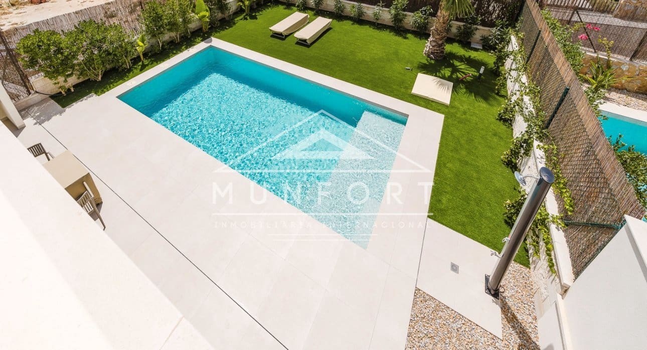 3 Zimmer Villa zu verkaufen in Los Montesinos mit Pool - 509.000 € (Ref: 8396073)