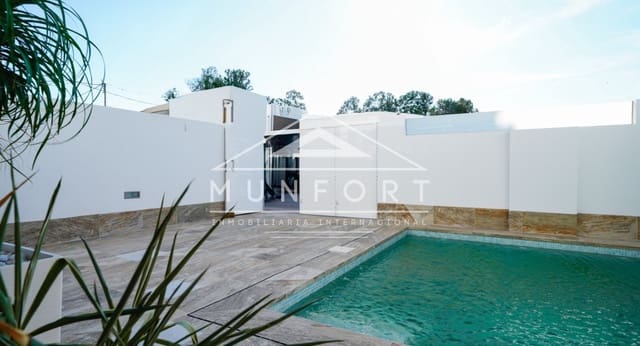 3 soverom Kjedet enebolig til salgs i Avileses, Murcia by med svømmebasseng - € 269 000 (Ref: 8396079)