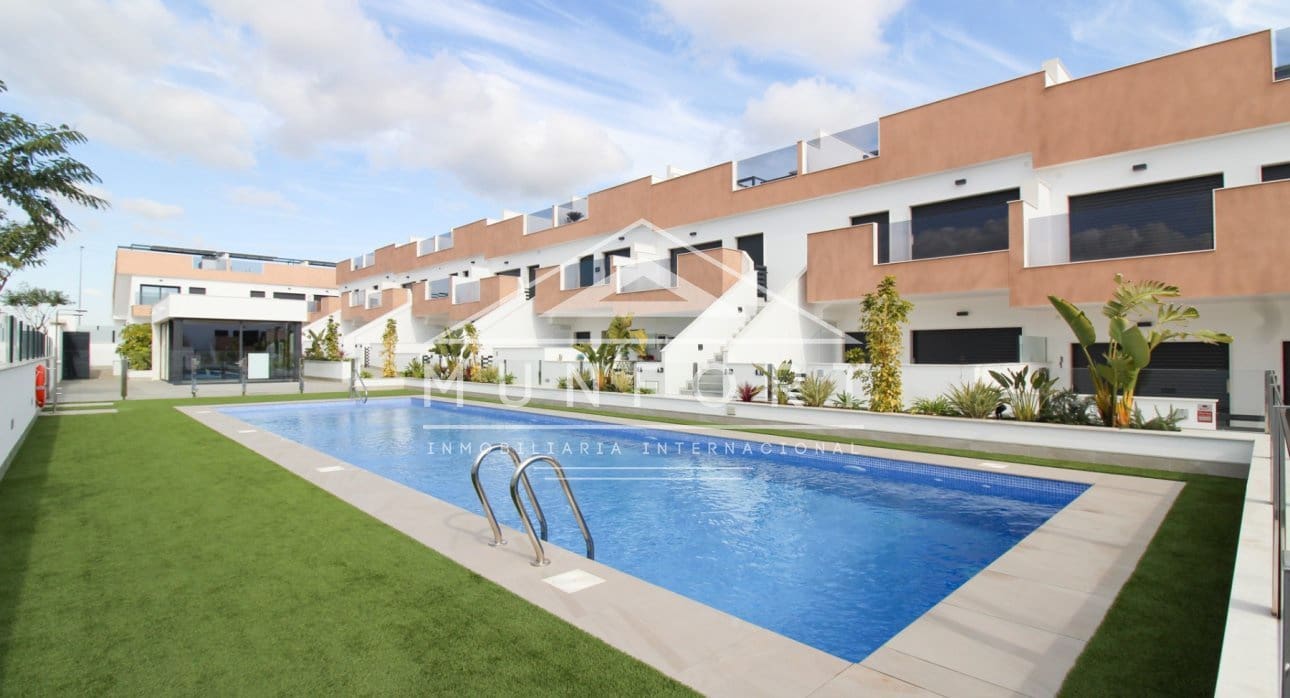 2 camera da letto Bungalow in vendita in Pilar de la Horadada con piscina - 245.000 € (Rif: 8404302)