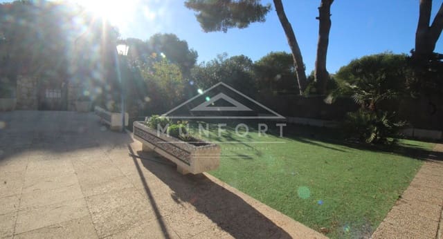 4 makuuhuone Huvila myytävänä paikassa Dehesa de Campoamor, Orihuela mukana uima-altaan - 889 900 € (Ref: 8410372)