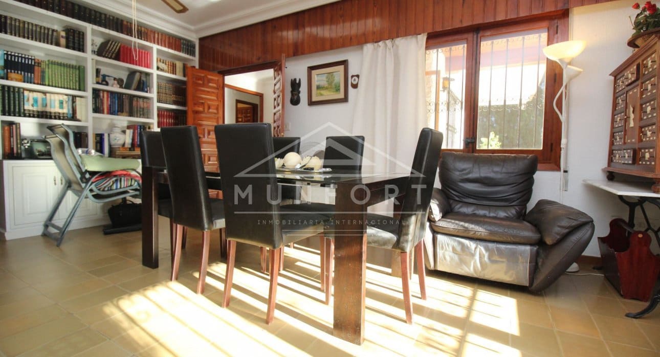 4 makuuhuone Huvila myytävänä paikassa Dehesa de Campoamor mukana uima-altaan - 889 900 € (Ref: 8410372)