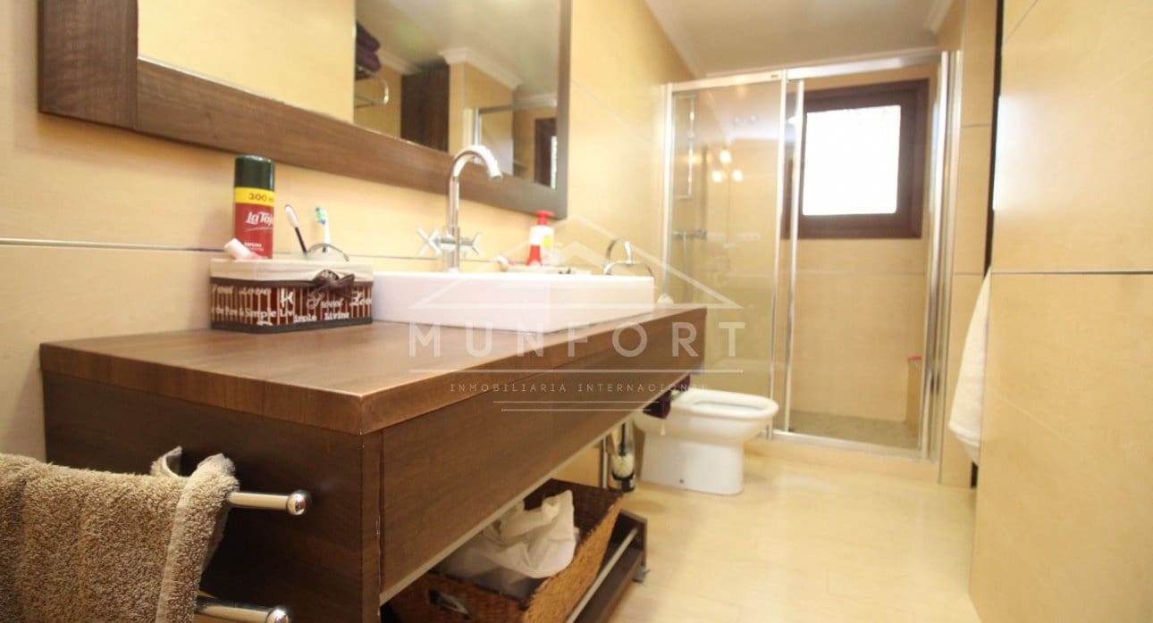 4 makuuhuone Huvila myytävänä paikassa Dehesa de Campoamor mukana uima-altaan - 889 900 € (Ref: 8410372)