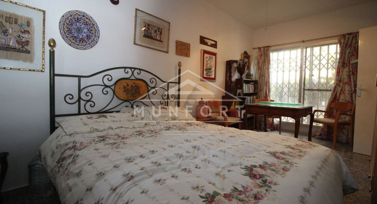 4 makuuhuone Huvila myytävänä paikassa Dehesa de Campoamor mukana uima-altaan - 889 900 € (Ref: 8410372)