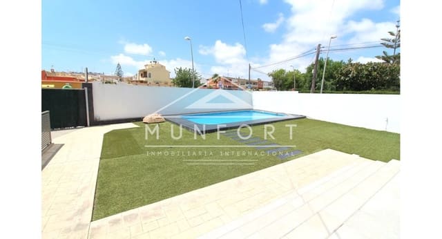 3 sypialnia Willa na sprzedaż w Torrevieja z basenem - 380 000 € (Ref: 8410376)