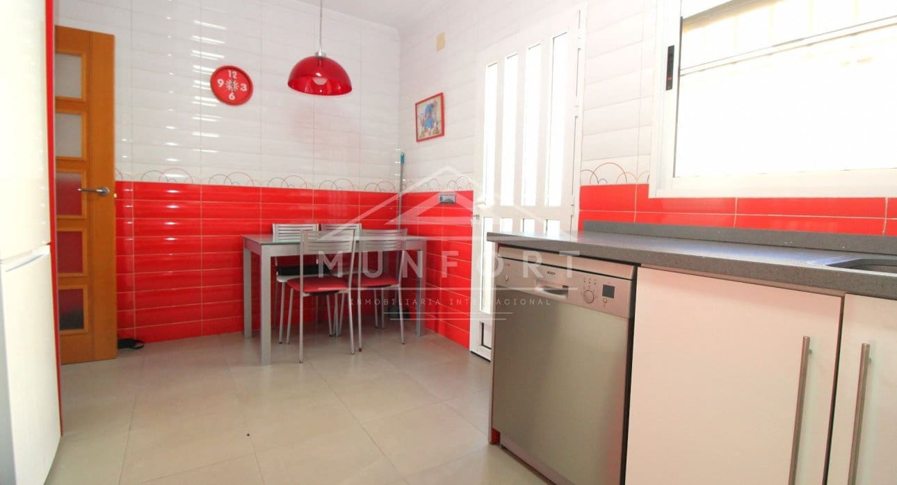 3 sypialnia Willa na sprzedaż w Torrevieja z basenem - 380 000 € (Ref: 8410376)