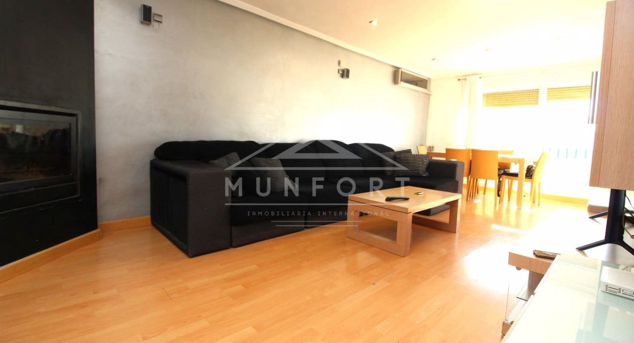 3 sypialnia Willa na sprzedaż w Torrevieja z basenem - 380 000 € (Ref: 8410376)