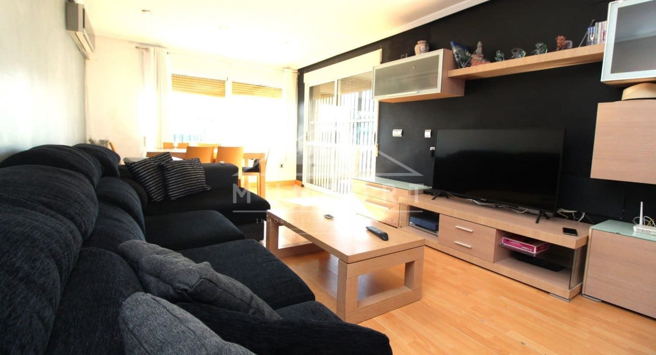 3 sypialnia Willa na sprzedaż w Torrevieja z basenem - 380 000 € (Ref: 8410376)