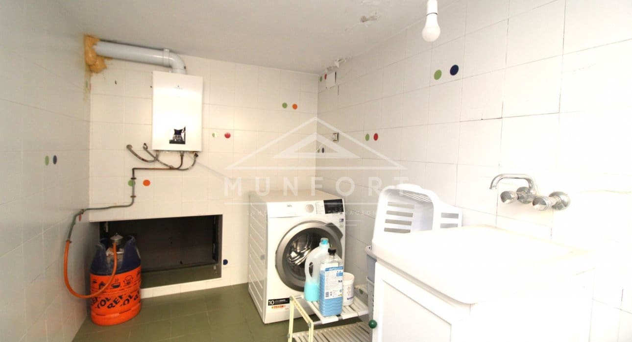 3 sypialnia Willa na sprzedaż w Torrevieja z basenem - 380 000 € (Ref: 8410376)