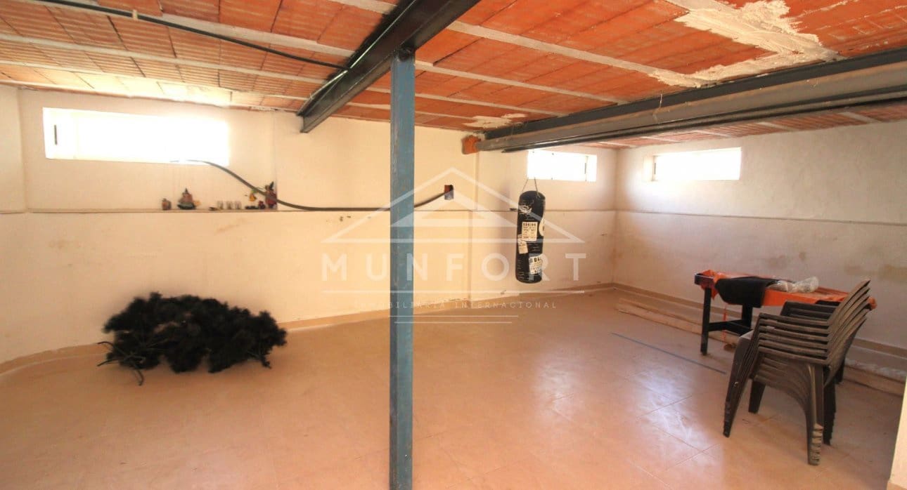 3 sypialnia Willa na sprzedaż w Torrevieja z basenem - 380 000 € (Ref: 8410376)