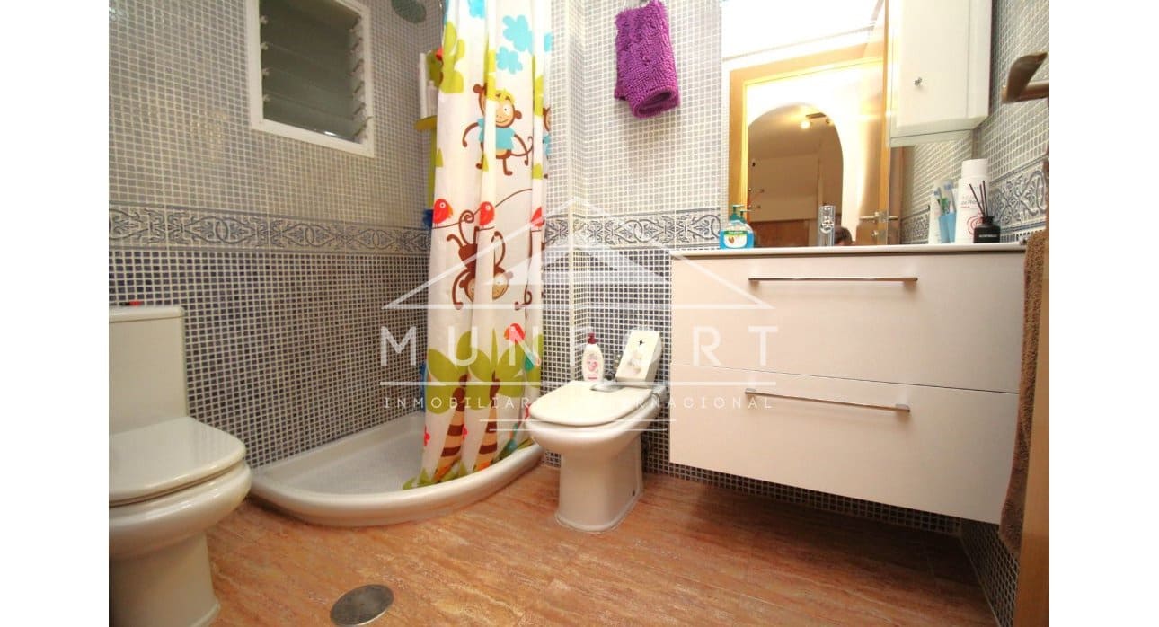 4 makuuhuone Omakotitalo myytävänä paikassa Los Alcazares - 269 900 € (Ref: 8410396)