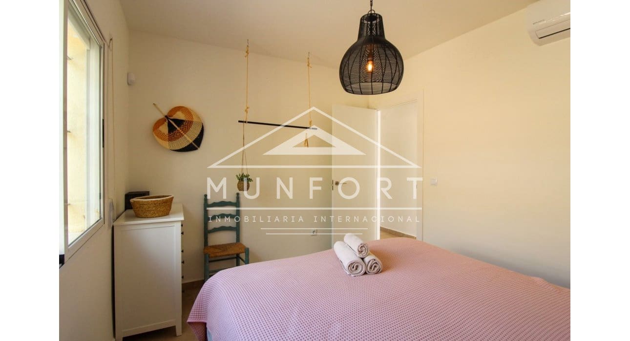 4 makuuhuone Huvila myytävänä paikassa Los Urrutias mukana uima-altaan - 549 000 € (Ref: 8422483)