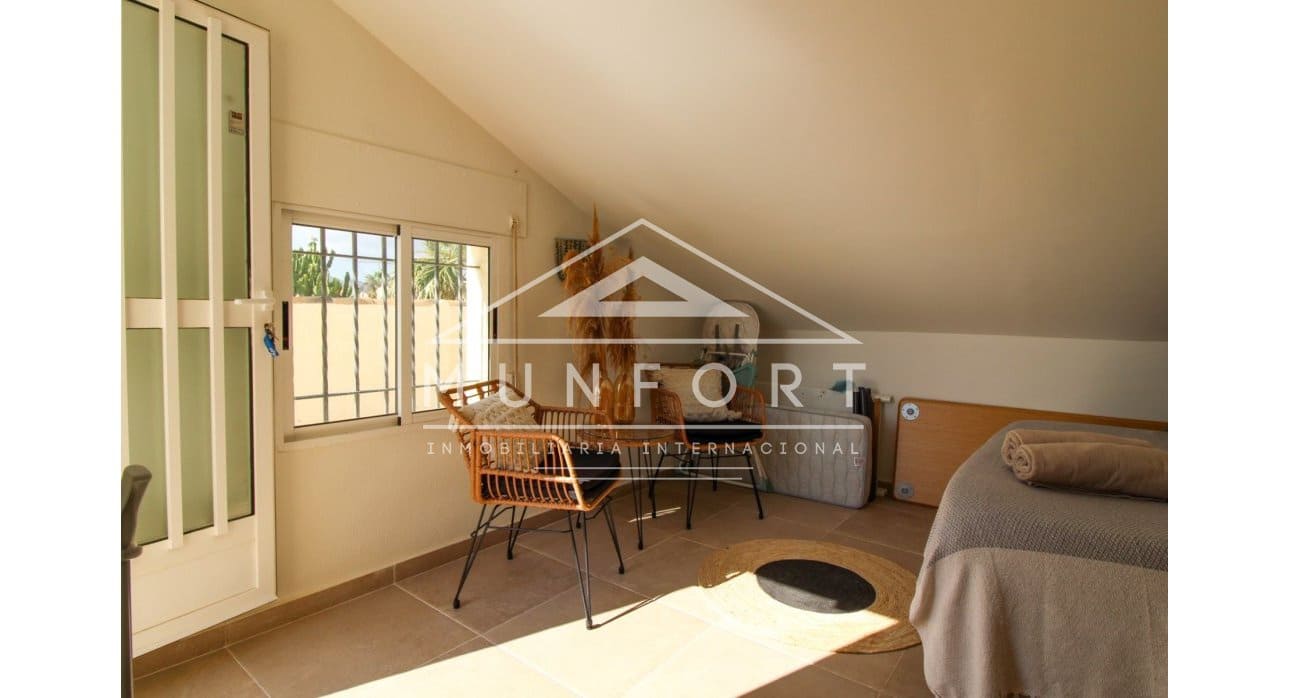 4 makuuhuone Huvila myytävänä paikassa Los Urrutias mukana uima-altaan - 549 000 € (Ref: 8422483)