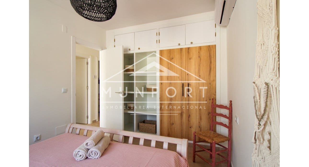 4 makuuhuone Huvila myytävänä paikassa Los Urrutias mukana uima-altaan - 549 000 € (Ref: 8422483)