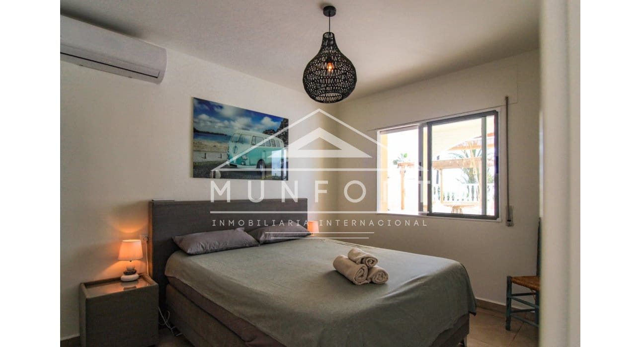 4 makuuhuone Huvila myytävänä paikassa Los Urrutias mukana uima-altaan - 549 000 € (Ref: 8422483)