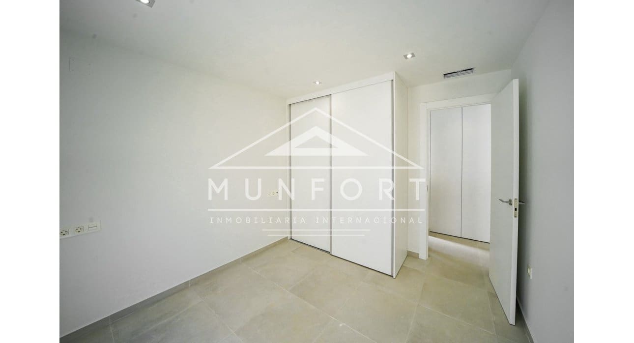 3 makuuhuone Huvila myytävänä paikassa La Zenia mukana uima-altaan - 499 900 € (Ref: 8437973)