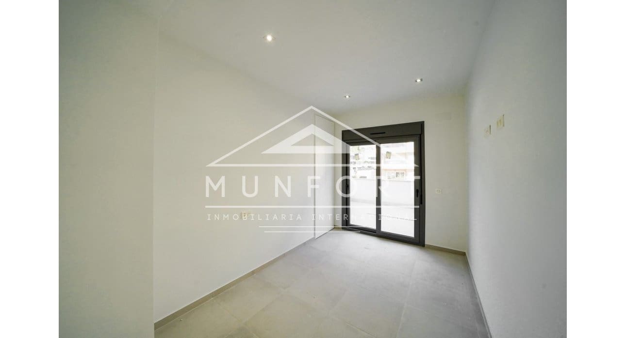 3 makuuhuone Huvila myytävänä paikassa La Zenia mukana uima-altaan - 499 900 € (Ref: 8437973)