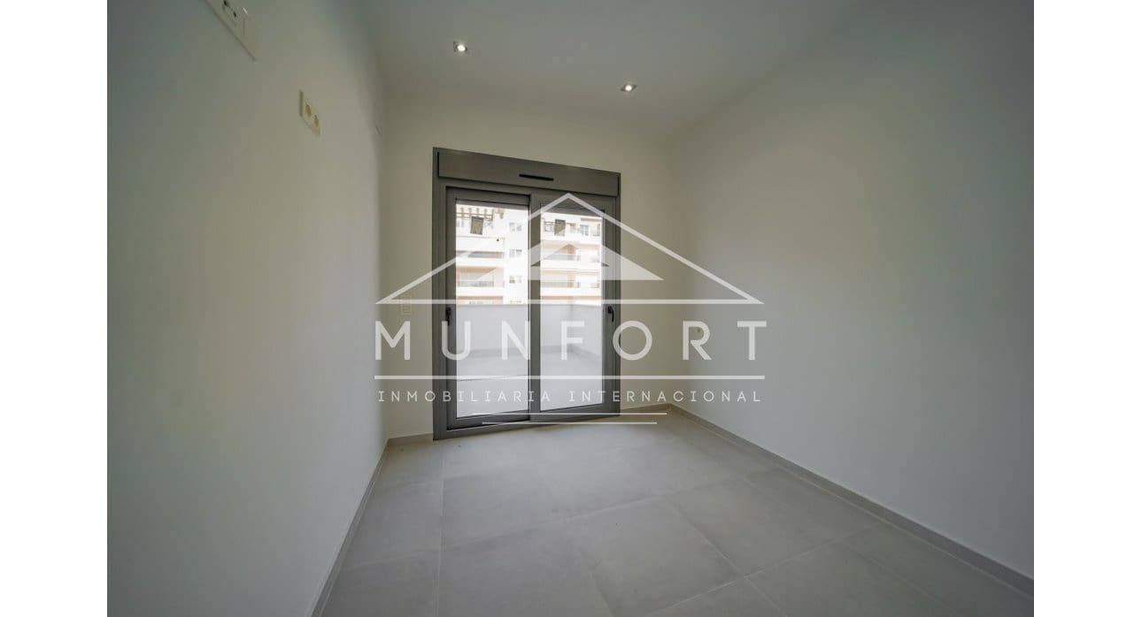 3 makuuhuone Huvila myytävänä paikassa La Zenia mukana uima-altaan - 499 900 € (Ref: 8437973)