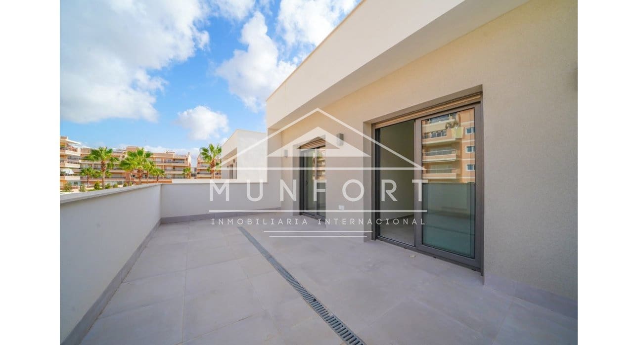 3 makuuhuone Huvila myytävänä paikassa La Zenia mukana uima-altaan - 499 900 € (Ref: 8437973)