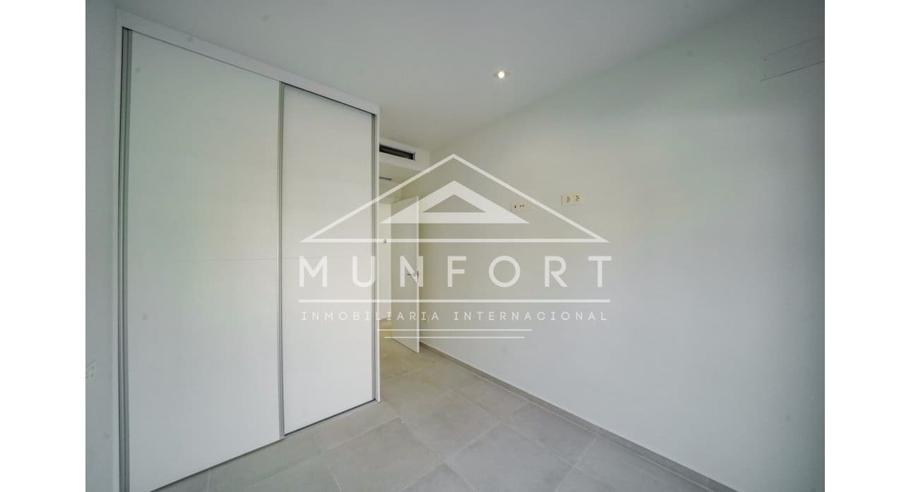 3 makuuhuone Huvila myytävänä paikassa La Zenia mukana uima-altaan - 499 900 € (Ref: 8437973)