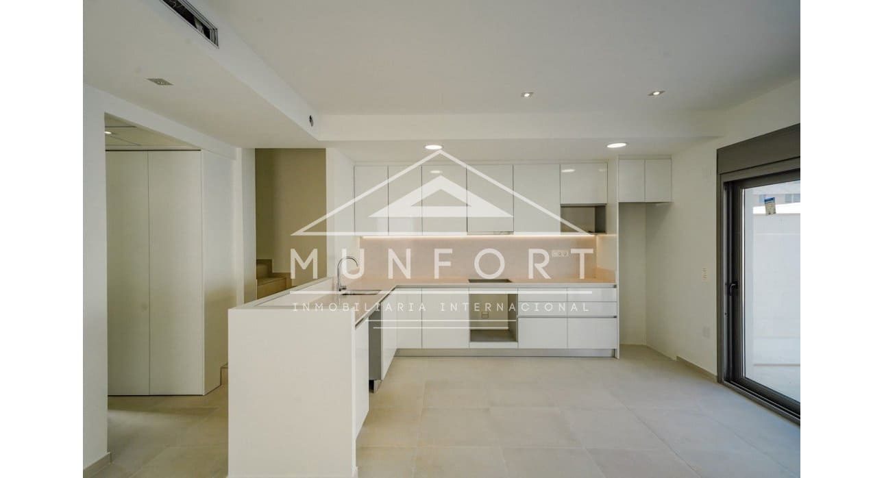 3 makuuhuone Huvila myytävänä paikassa La Zenia mukana uima-altaan - 499 900 € (Ref: 8437973)