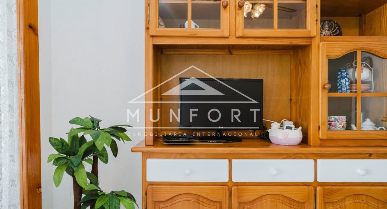 2 soveværelse Lejlighed til leje i Torrevieja - € 900 (Ref: 8481290)