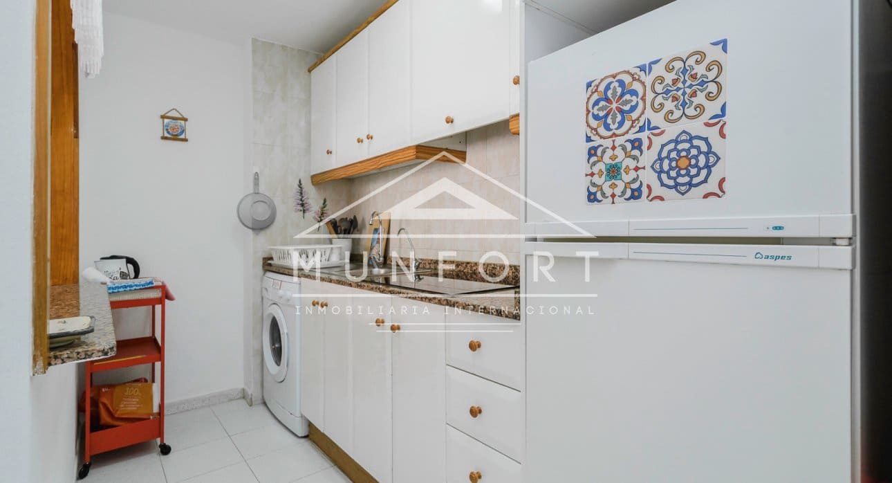 2 soveværelse Lejlighed til leje i Torrevieja - € 900 (Ref: 8481290)