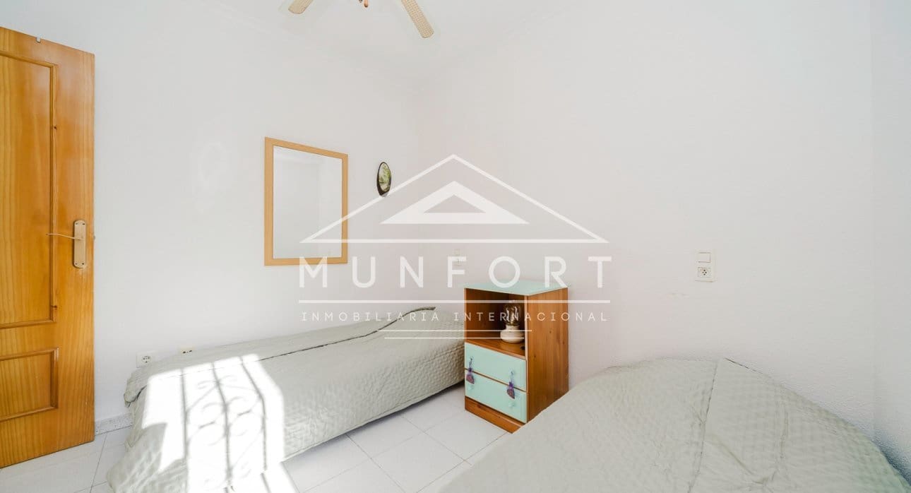 2 soveværelse Lejlighed til leje i Torrevieja - € 900 (Ref: 8481290)