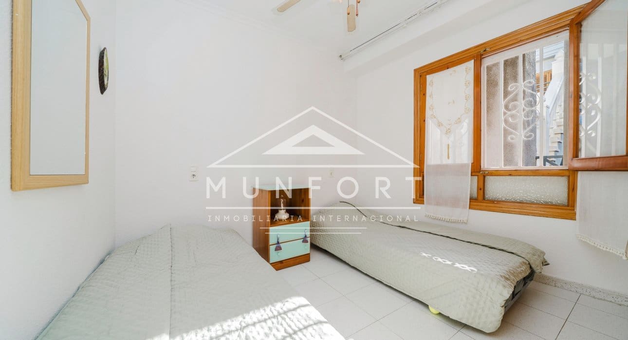 2 soveværelse Lejlighed til leje i Torrevieja - € 900 (Ref: 8481290)