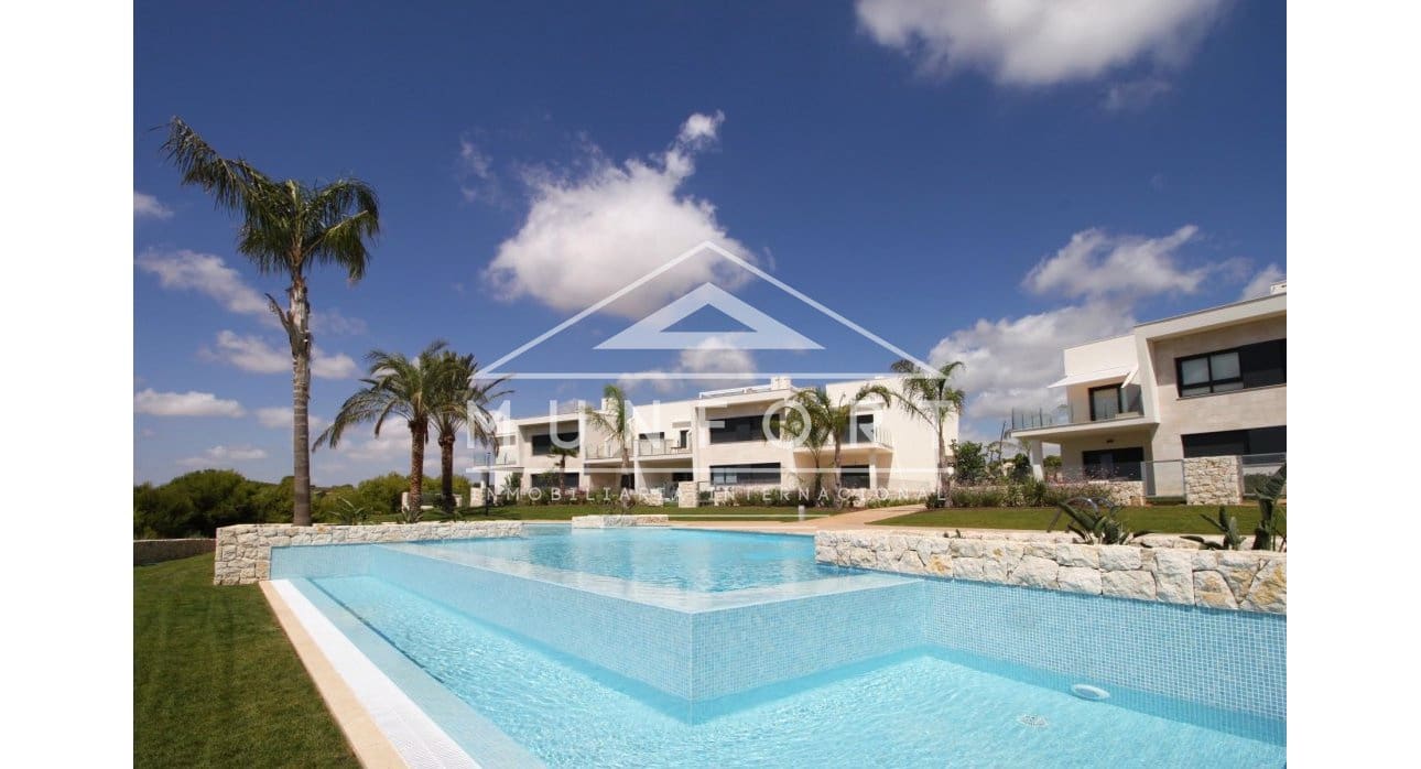 3 chambre Bungalow à vendre à Pilar de la Horadada avec piscine - 334 900 € (Ref: 8498148)