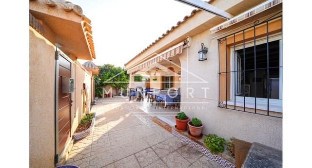 3 bedroom Townhouse for sale in San Pedro del Pinatar ciudad, San Pedro del Pinatar - € 304,900 (Ref: 8506788)