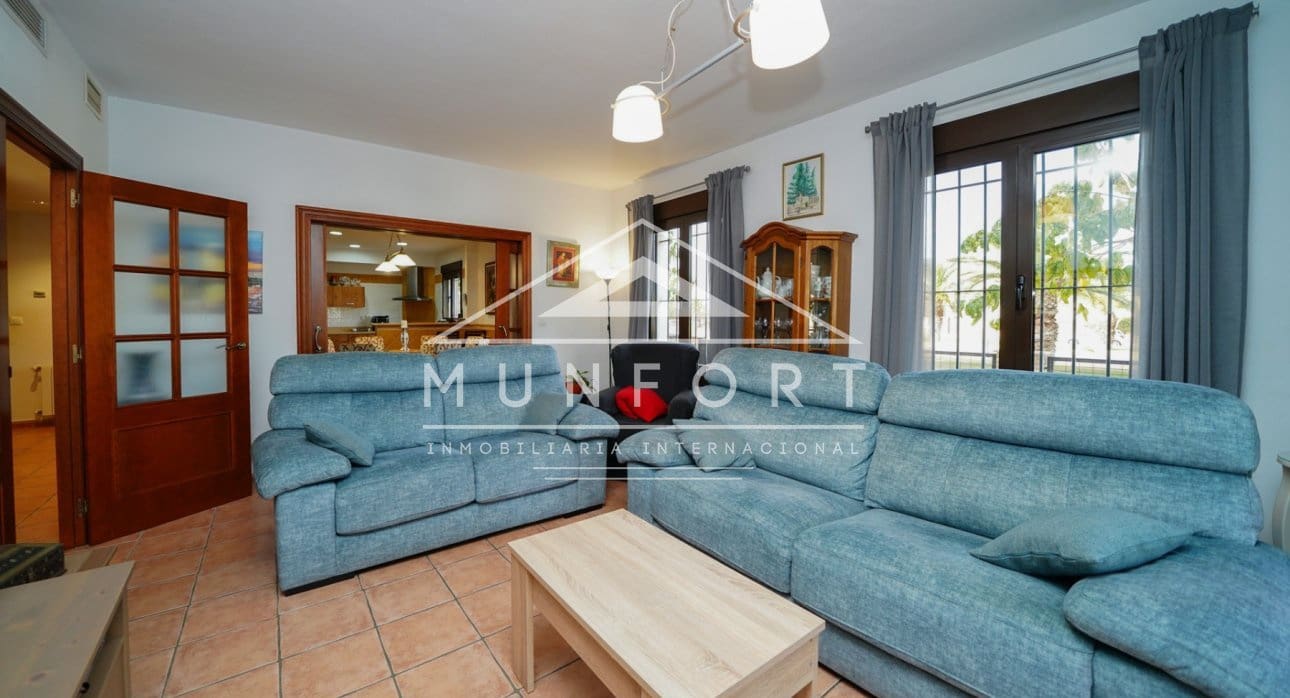 8 bedroom Villa for sale in San Pedro del Pinatar - € 1,100,000 (Ref: 8624161)