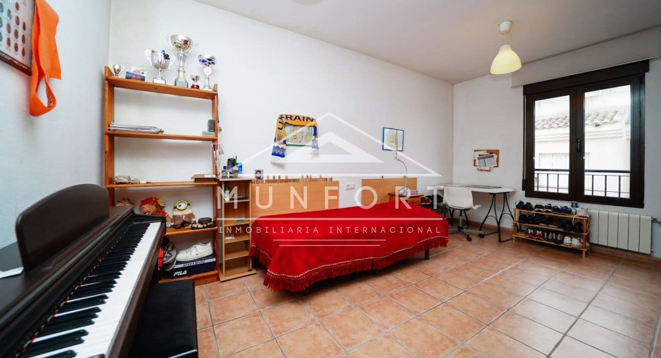 8 bedroom Villa for sale in San Pedro del Pinatar - € 1,100,000 (Ref: 8624161)