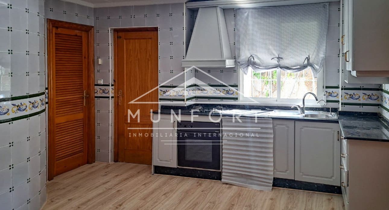 5 sovrum Villa till salu i Orihuela - 370 000 € (Ref: 8637809)