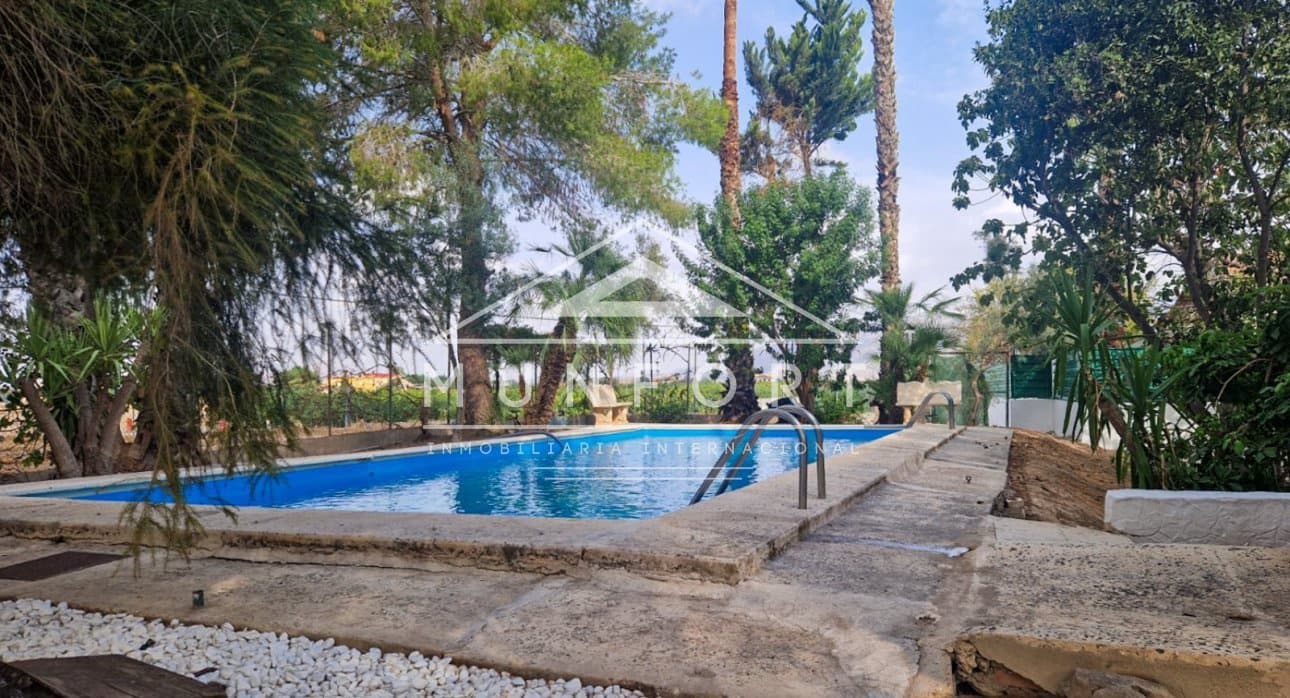 5 sovrum Villa till salu i Orihuela - 370 000 € (Ref: 8637809)