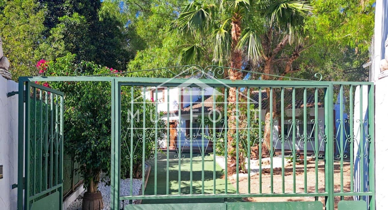 5 sovrum Villa till salu i Orihuela - 370 000 € (Ref: 8637809)