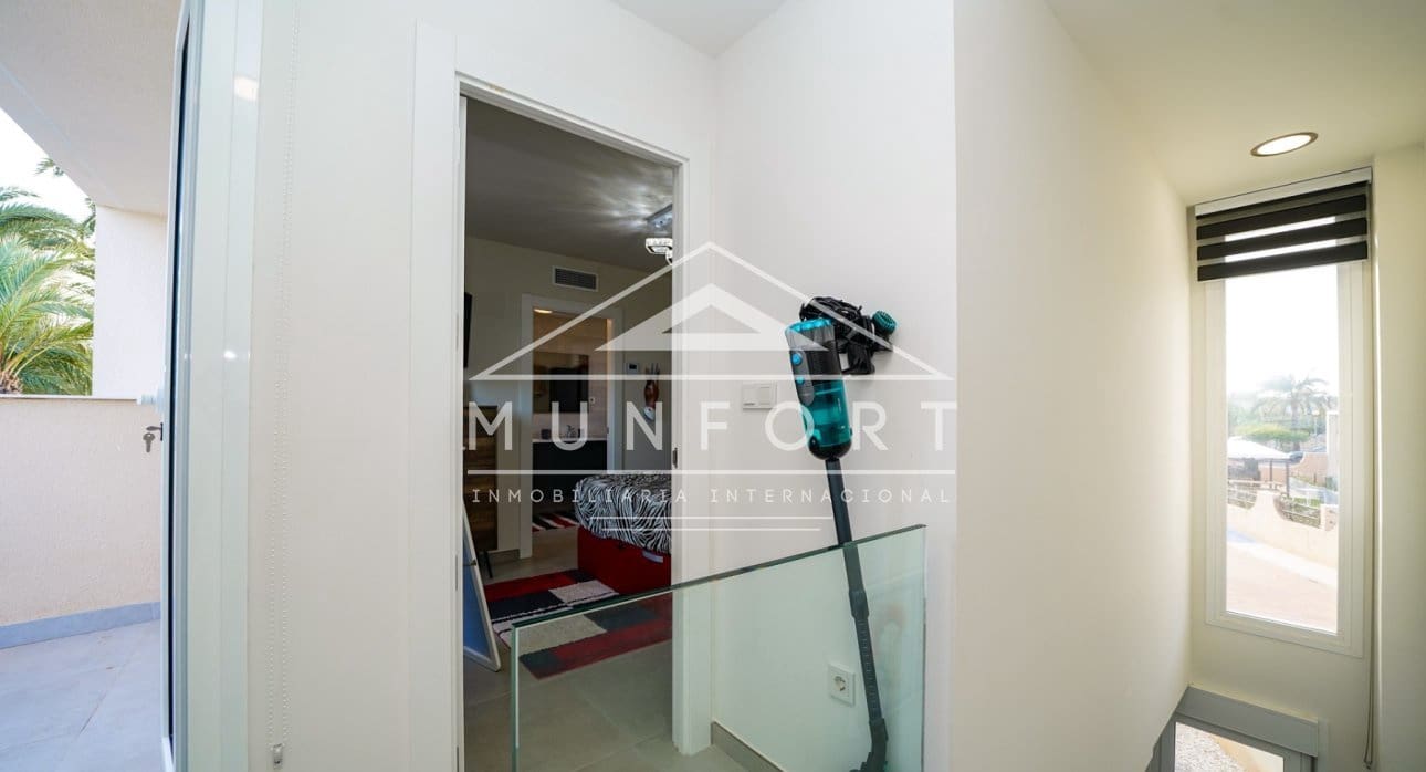 2 Zimmer Villa zu verkaufen in Estrella de Mar mit Pool - 346.500 € (Ref: 8681017)