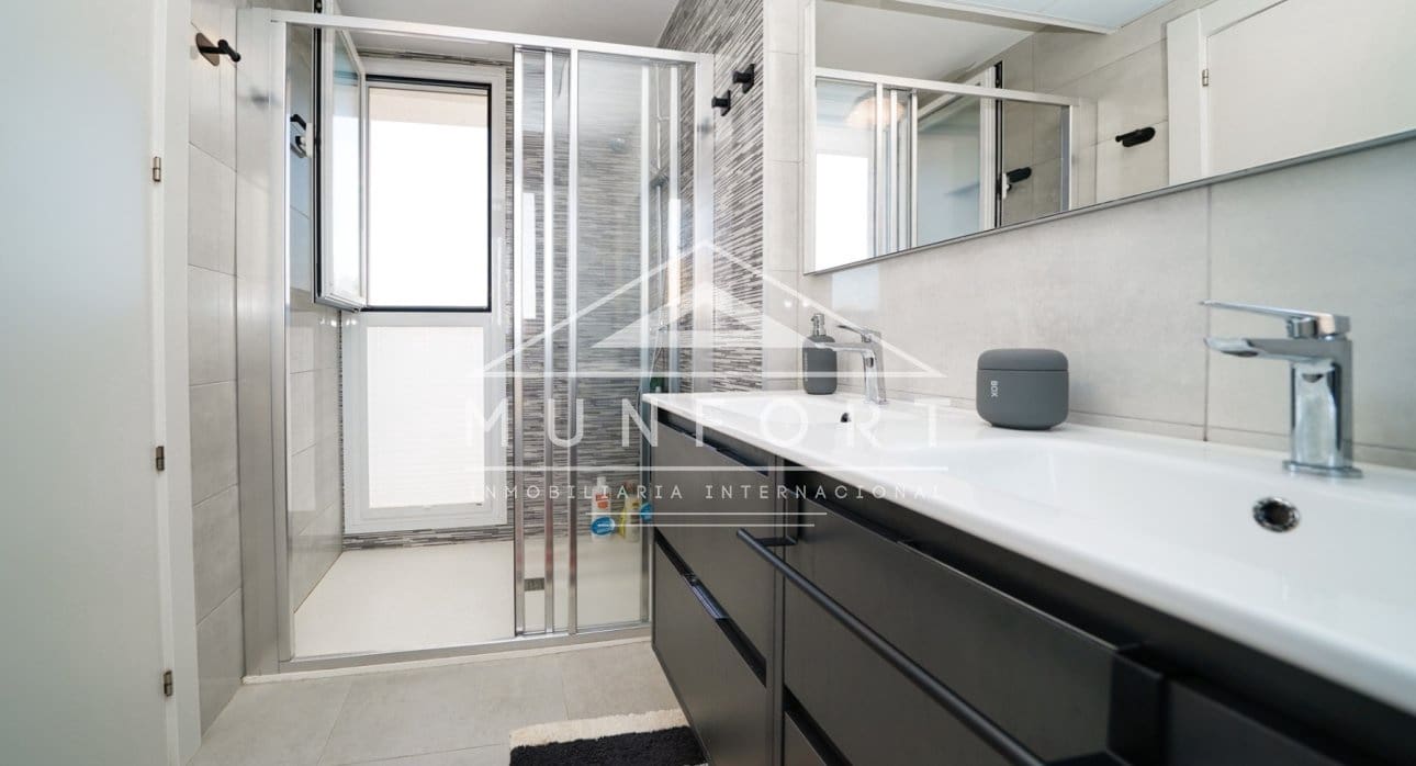 2 Zimmer Villa zu verkaufen in Estrella de Mar mit Pool - 346.500 € (Ref: 8681017)