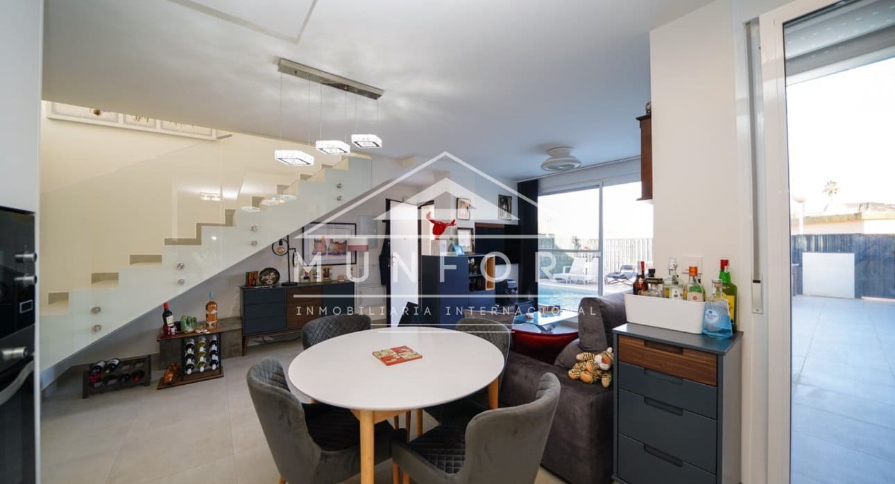 2 Zimmer Villa zu verkaufen in Estrella de Mar mit Pool - 346.500 € (Ref: 8681017)