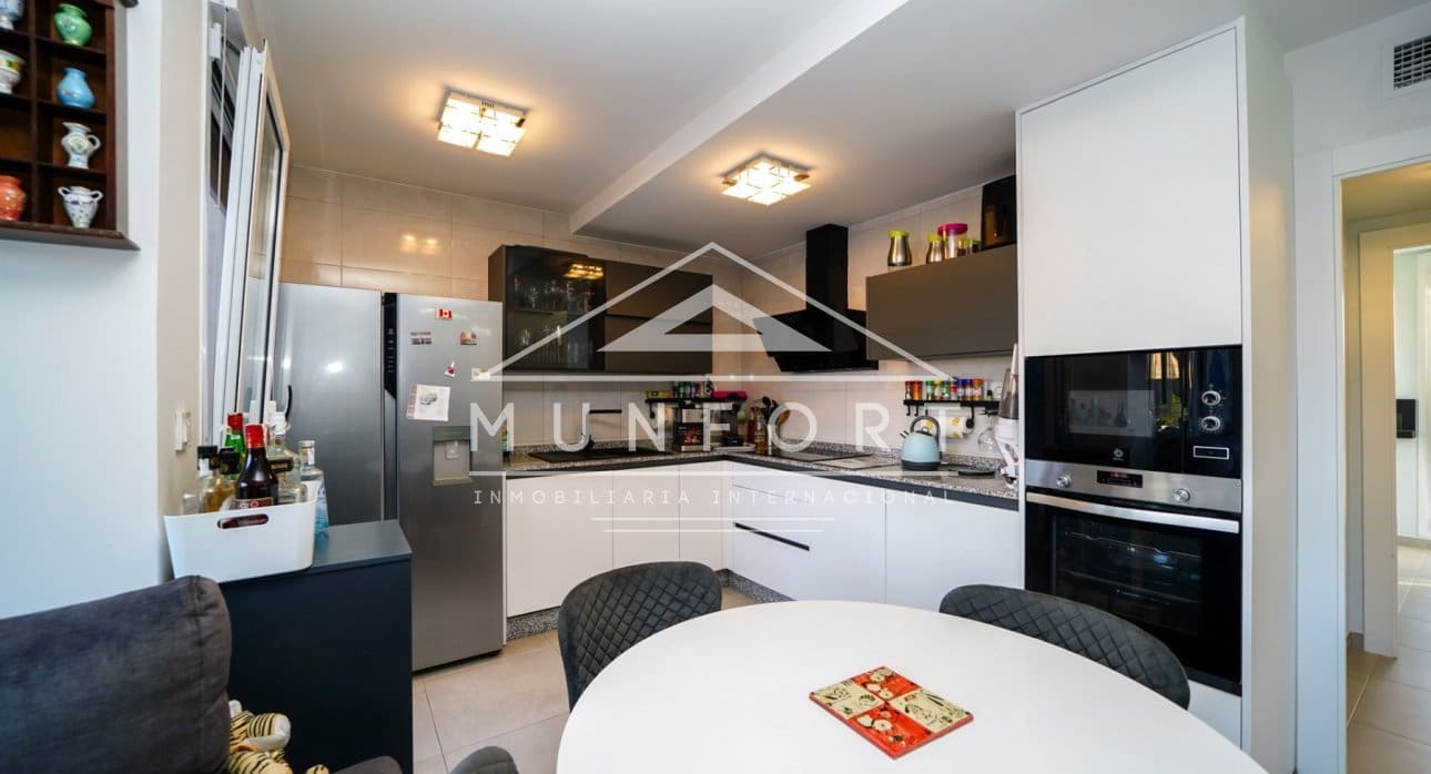 2 Zimmer Villa zu verkaufen in Estrella de Mar mit Pool - 346.500 € (Ref: 8681017)